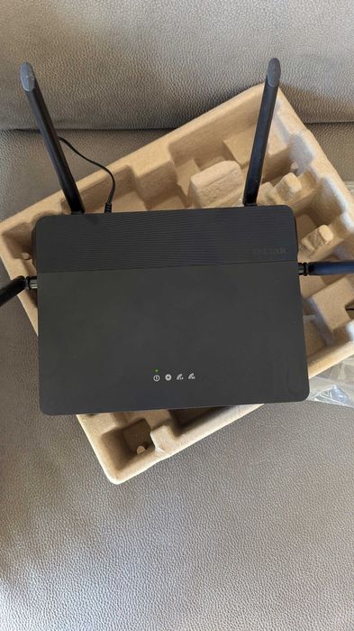 Router D-LINK Exo DIR-878 AC1900 MU-MIMO Wi-Fi (como novo)