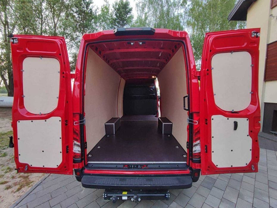 Iveco Daily L4H2 Wytrzymała zabudowa samochodu dostawczego busa