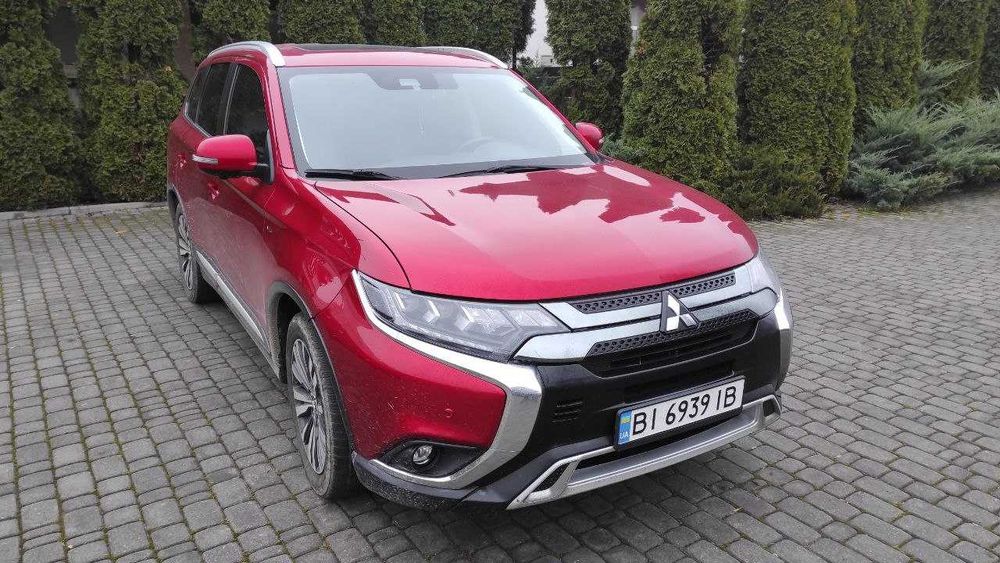 Mitsubishi Outlander III GT 2019