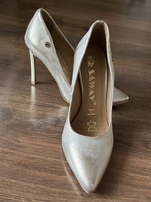 Szpilki rozm.35, NOWE , skora naturalna ,przecierane zloto