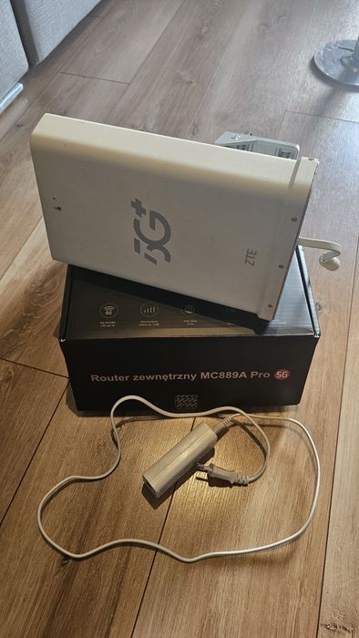 ZTE  MC889a PRO 5G modem , antena brak simloc