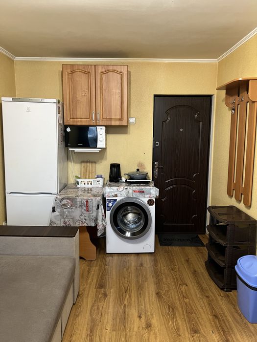 Продам кімнату, Малий ринок