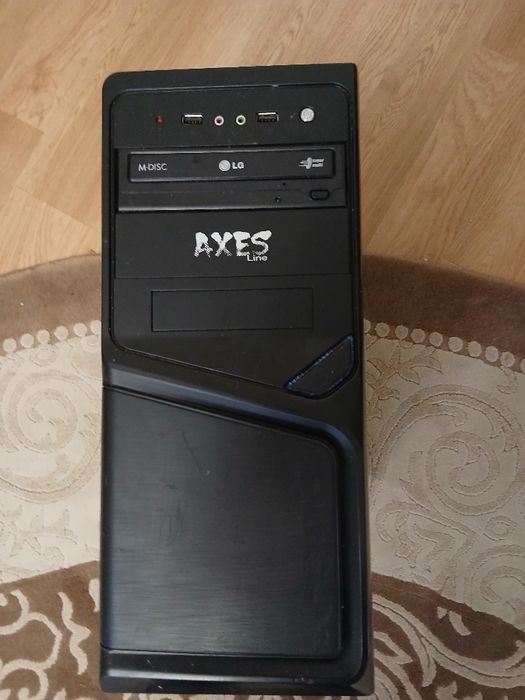 Комп'ютер ПК + монітор + переферія