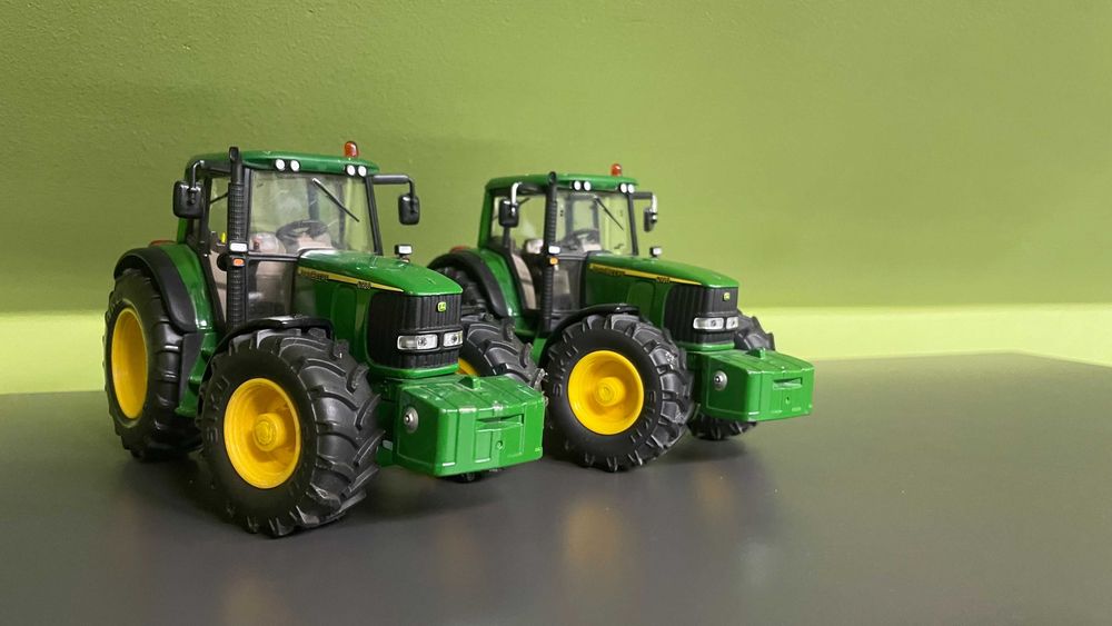 Siku traktor John Deere 1 32