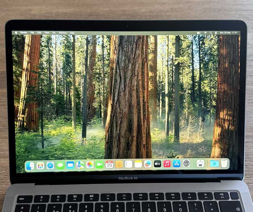 MacBook Air 13 2020 i5 512GB - Cinzento sideral