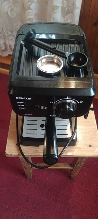 Кавоварка рожкова Sencor SES 1710BK(під відновлення або донор)