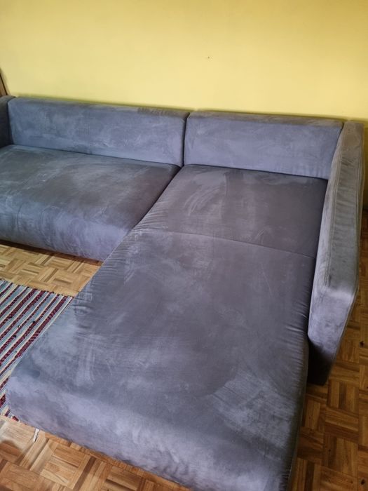 Sofá 4 pessoas em bom estado.