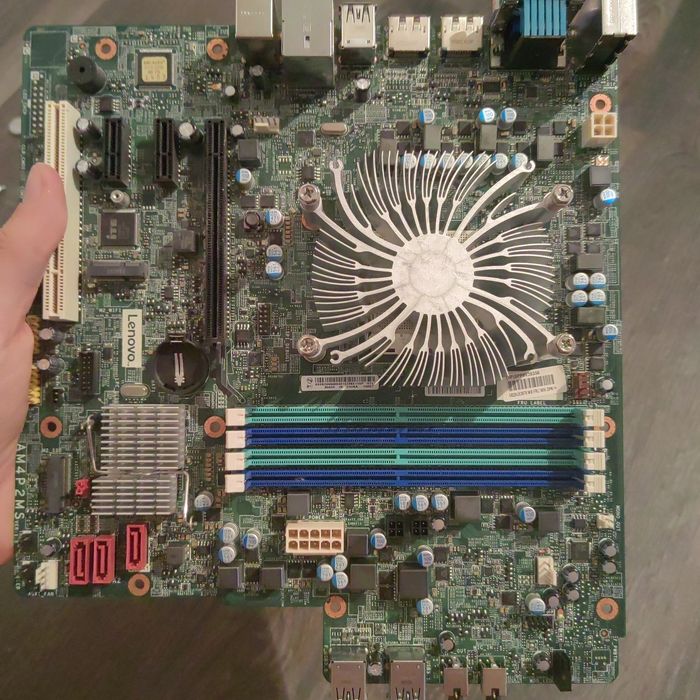 Lenovo ThinkCentre M725s SFF (Obudowa + zasilacz + chłodzenie)