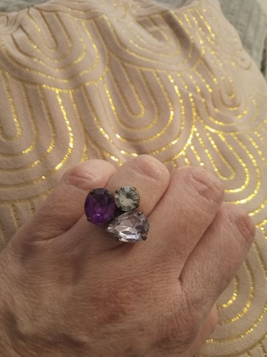 Pierścionek damski avon