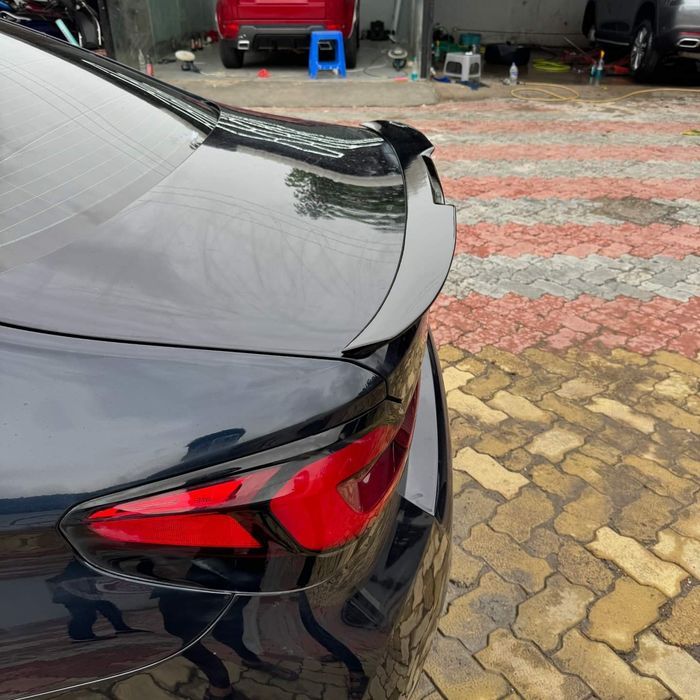 BMW G30 Lotka Dokładka Spoiler Tylny M4 Look Czarny Połysk