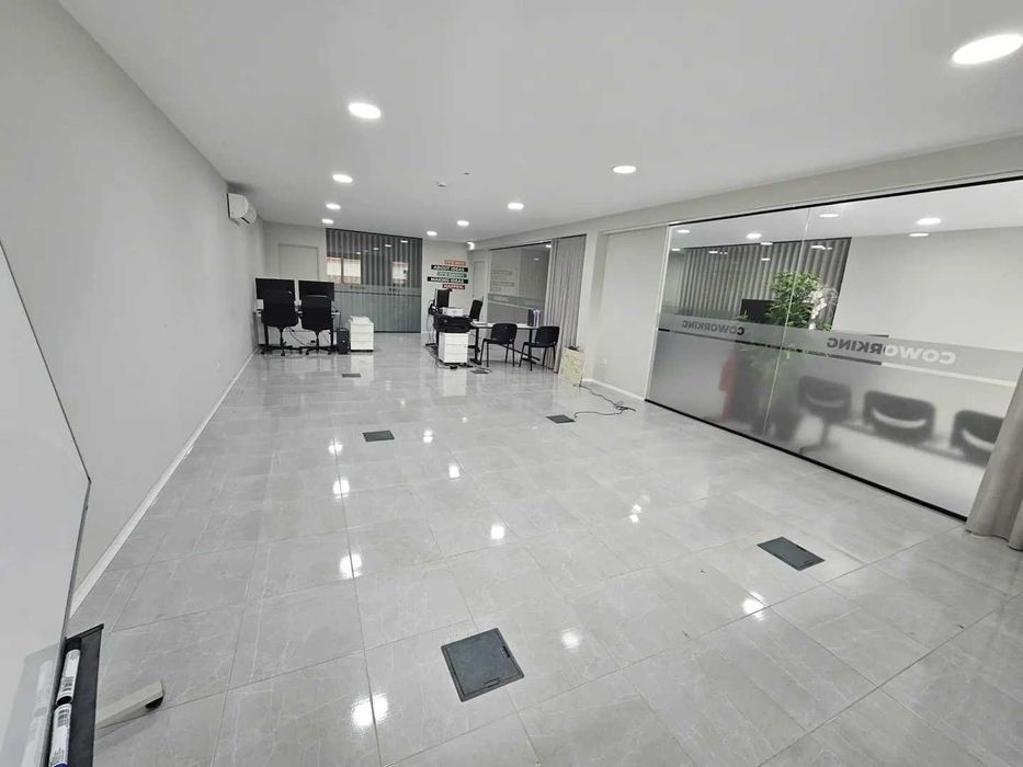 Pavilhão 3.200 m² + Jardim