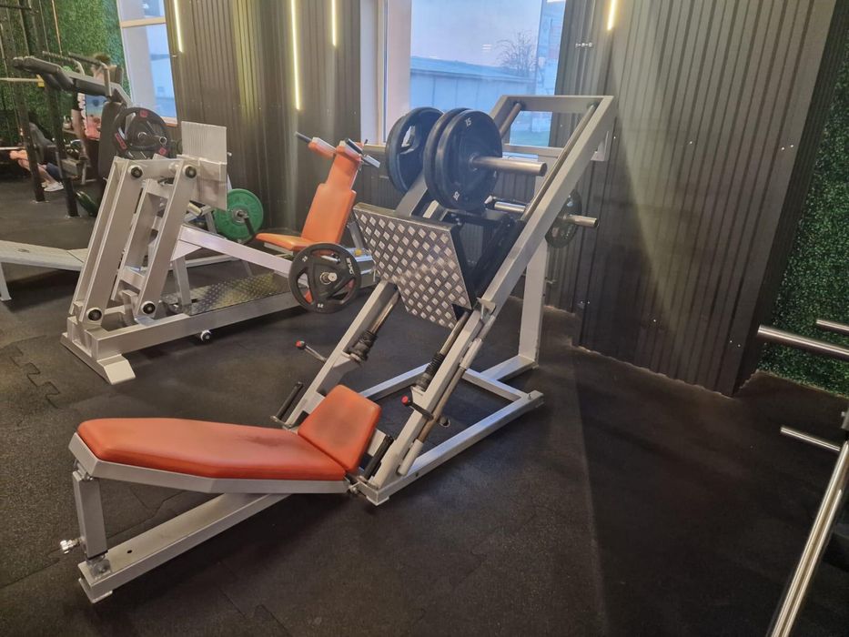 Leg press suwnica na nogi