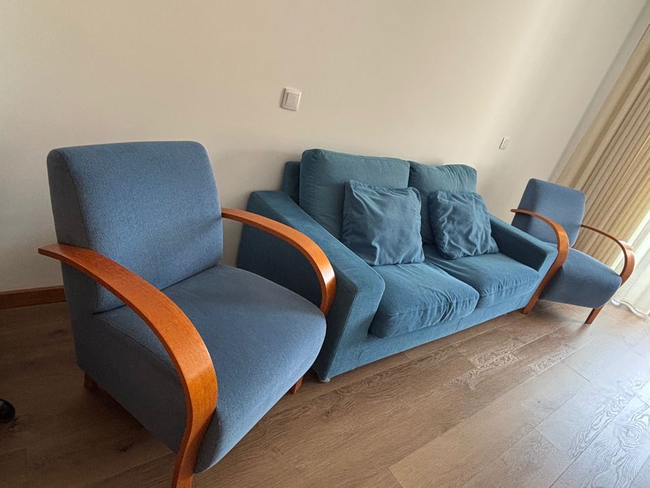 Vende-se Sofá e 2 Poltronas