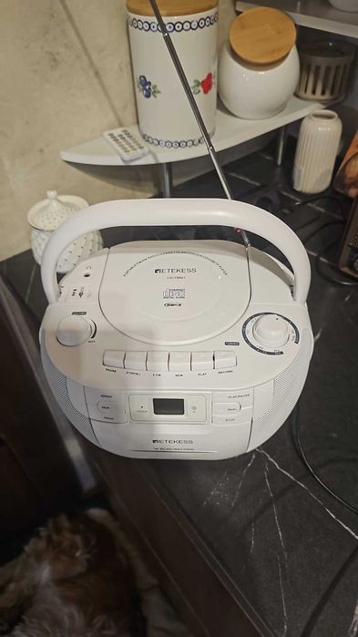 Radiomagnetofon CD Retekess TR621 – AM/FM, sieciowo-bateryjny, pilot