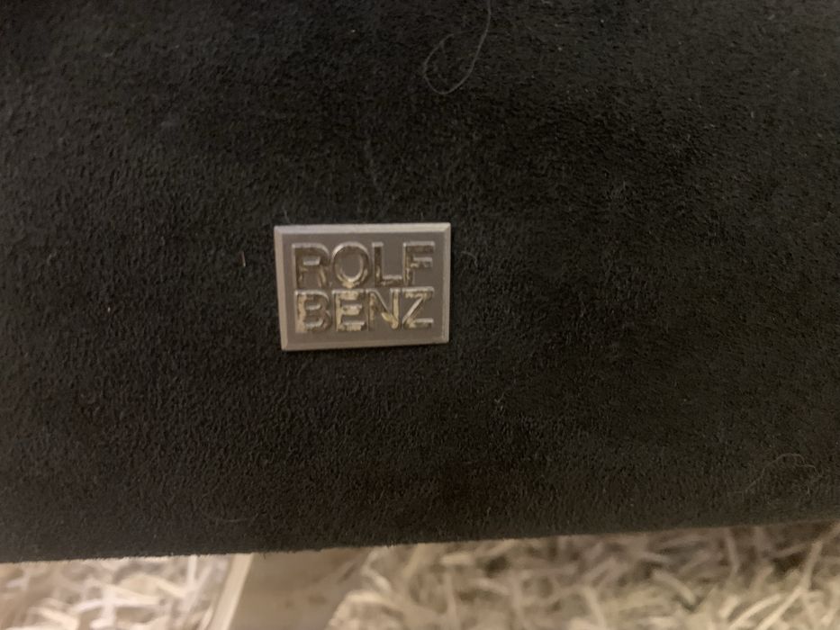 Sofá Curvo Rolf Benz em Camurça (Design Alemão)