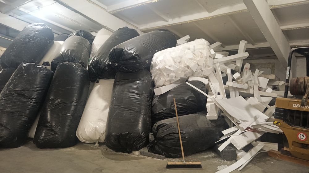 Отходы пенопласта