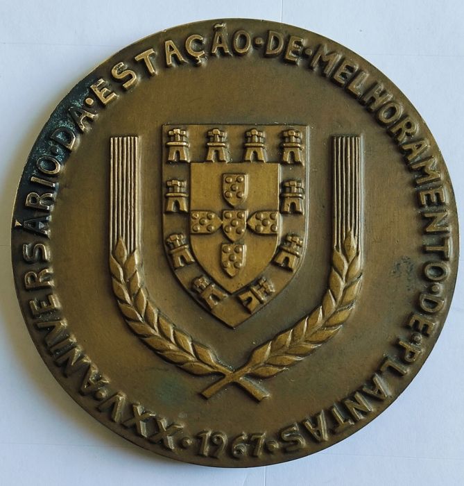 Medalha antiga 1967
