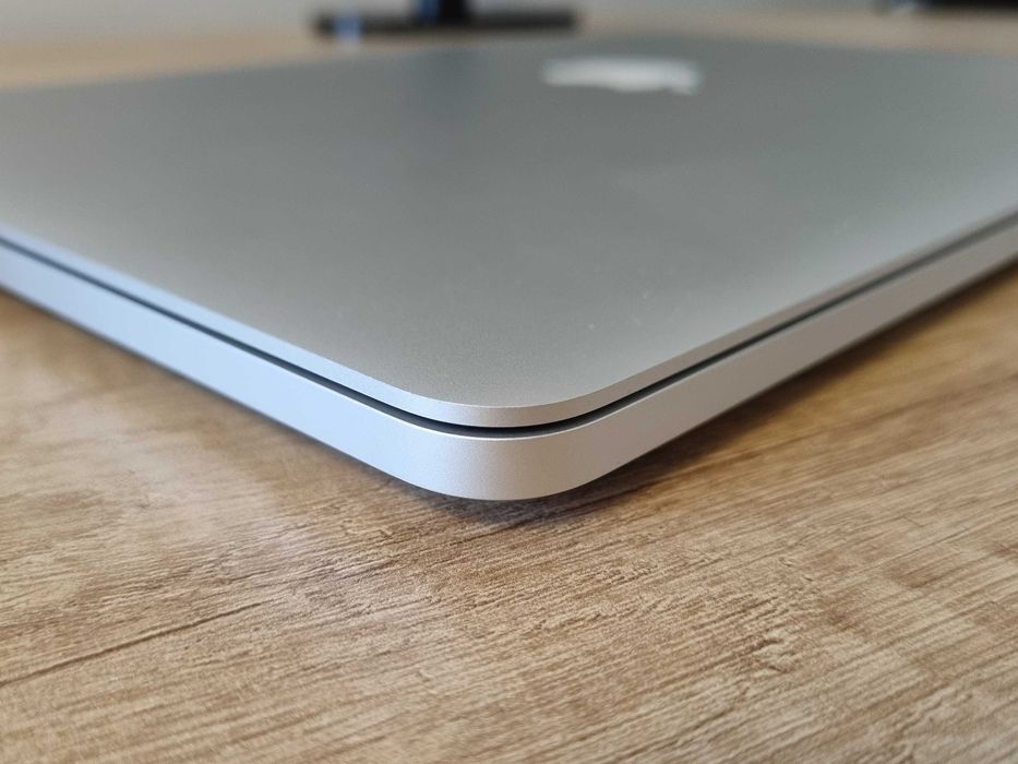 Apple Macbook Pro 2015 15 i7 256 SSD 16 ОЗУ (A1398)