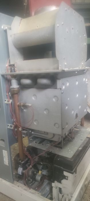 Газовий котел Viessmann Vitopend 100 WH1B на запчастини або ремонт