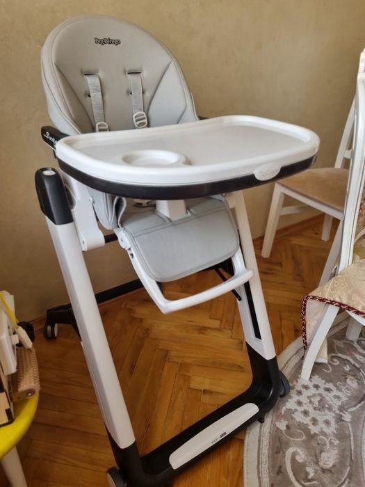 Стільчик для годування Peg perego