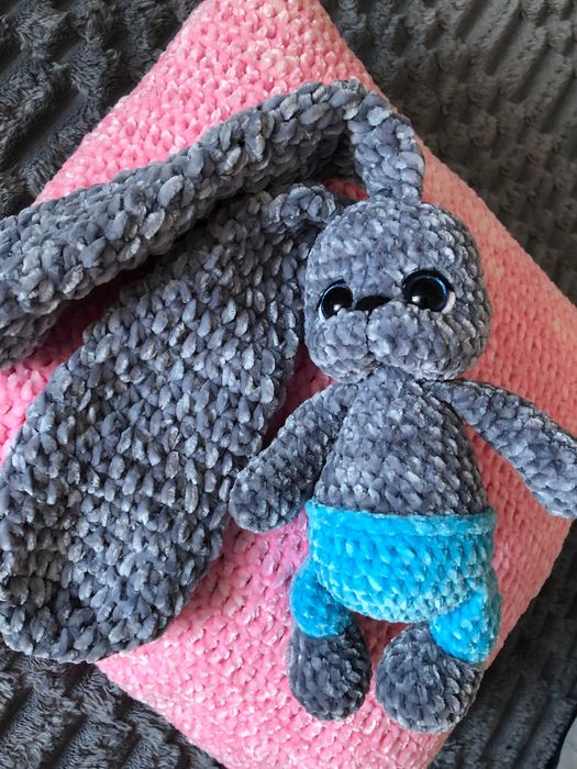 Зайчик Зайка с длиными ушами