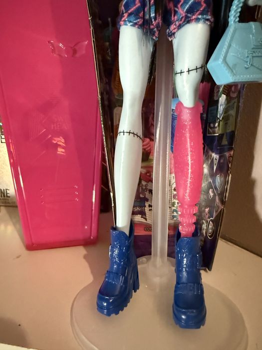 Monster High Frankie Stein burried secrets g3 doll lalka
