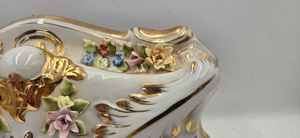 Bogato zdobiona porcelanowa konsola Rudolf Bottger