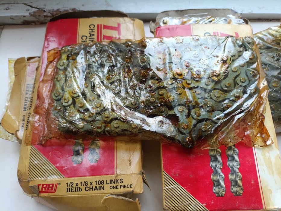 Цепь велосипедная новая 1/2 * 1/8 108 звеньев в комплекте с замком