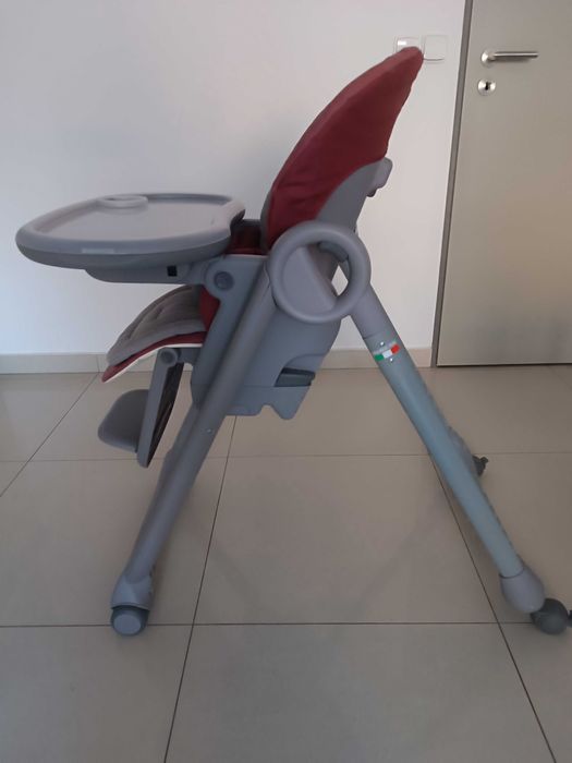 Стільчик для годування