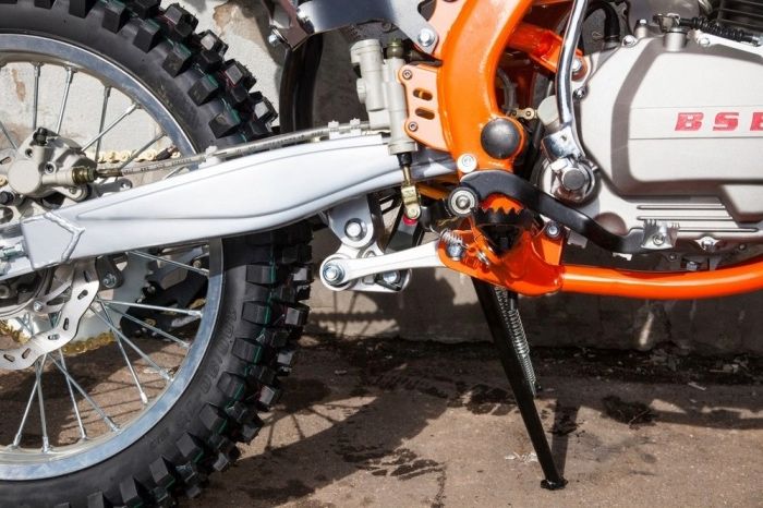 Новий ендуро BSE J4 ENDURO 2026 250cc кросовий мотоцикл мотард тур ендуро доставка по Україні новий