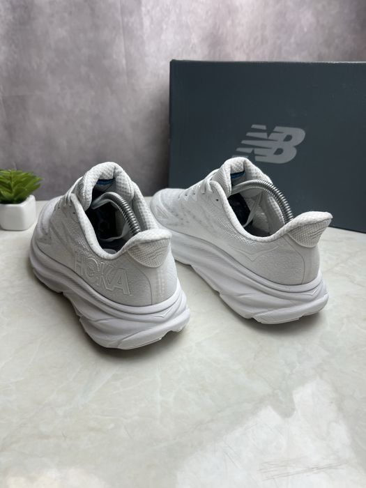 Кросівки Hoka Clifton 9 Розмір 43 Original Взуття
