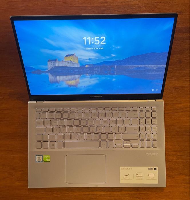 ASUS Vivobook 15