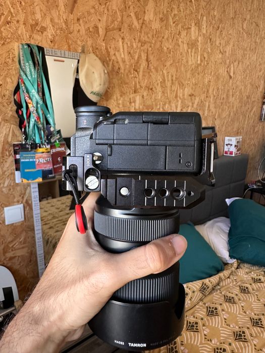 Sony A7 IV Full-Frame 33MP + Cage SmallRig | Excelente Estado