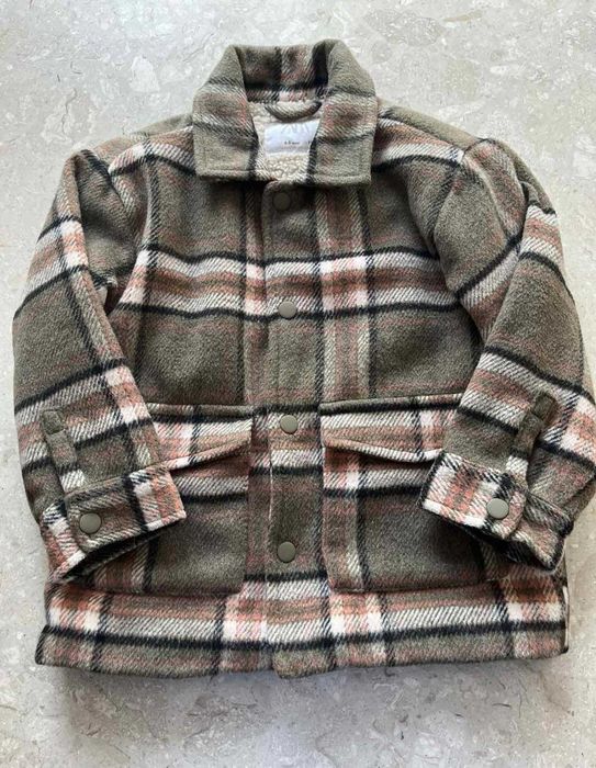 Дитяче пальто на шубці ZARA 4-5 110см