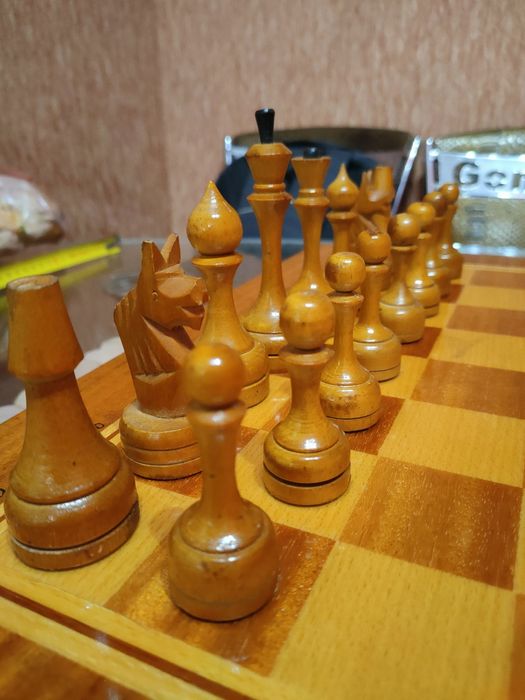 Старый игровой комплект 50 годов 47х47 см.