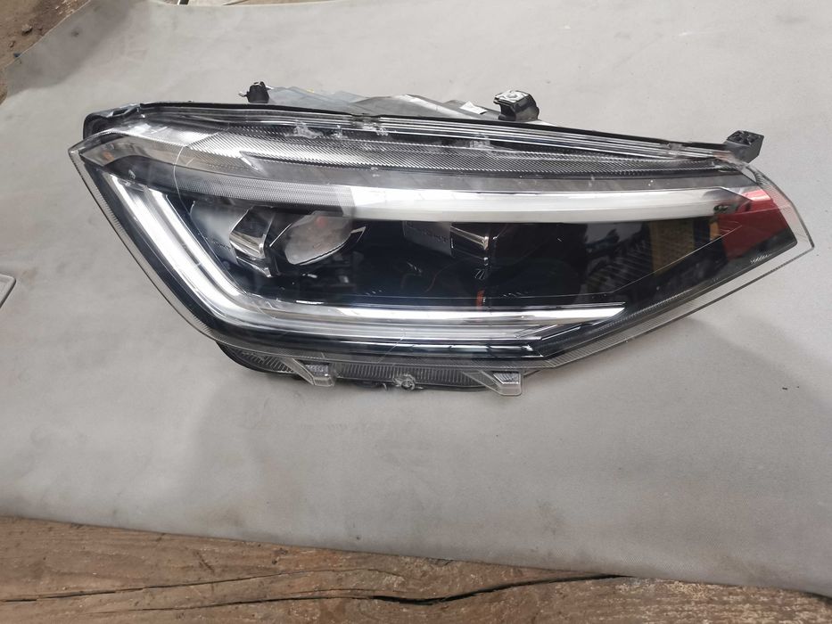 Lampa vw taigo IQ LIGHT