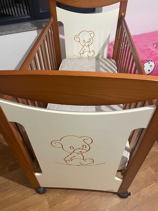 Cama de Bebé Robusta em Madeira + Colchão Incluído