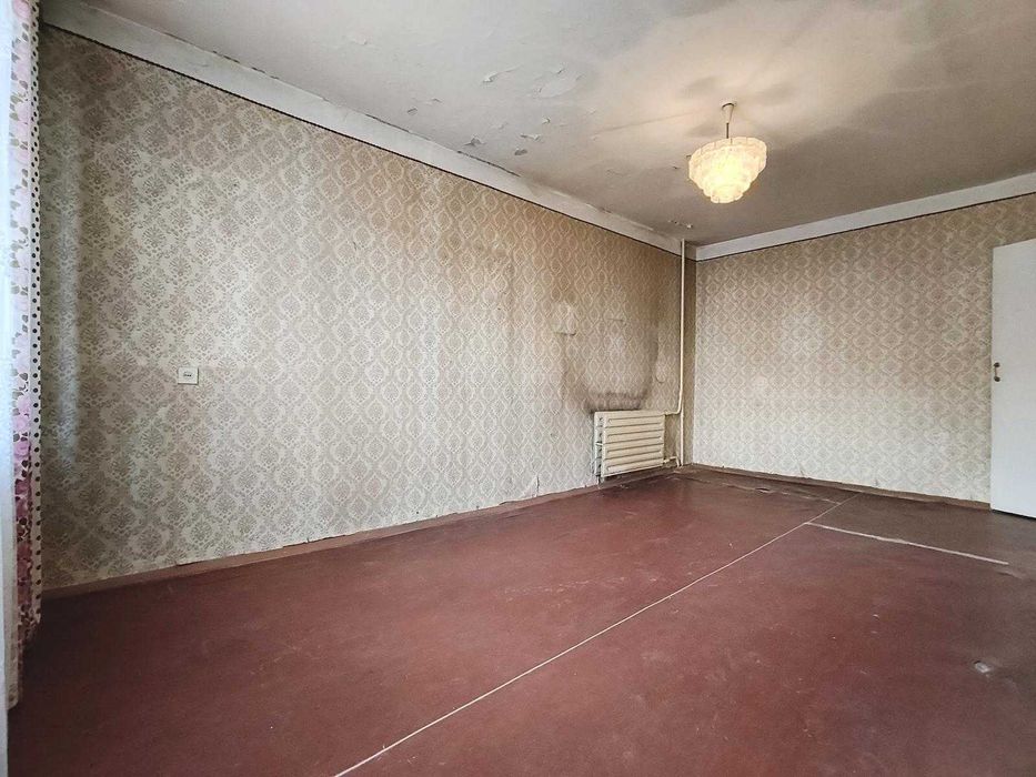 Продаж 1-кімнатної квартири 31 м2 по Левка Лук'яненка, р-н Електрону.