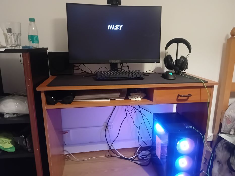 Setup Gaming Completo – PC + Monitor + Periféricos + Cadeira + Head