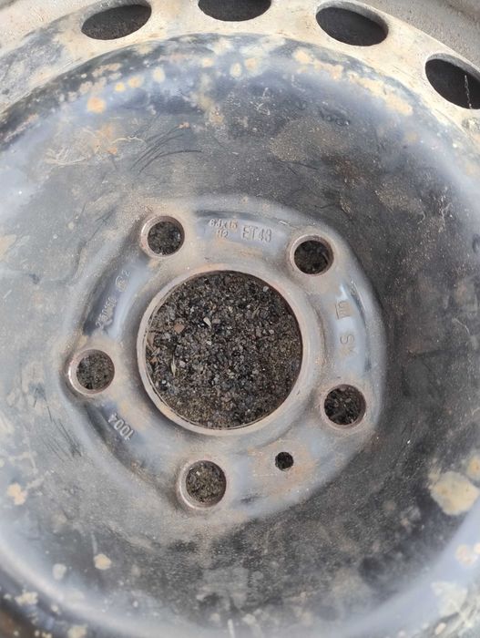 Зимова резина Hankook 185/60 R15 + диски
