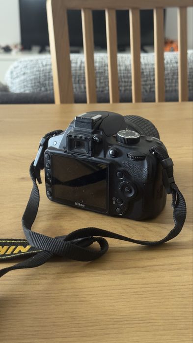 Vendo ou troco camera Nikon D3200 + lente 18-55mm