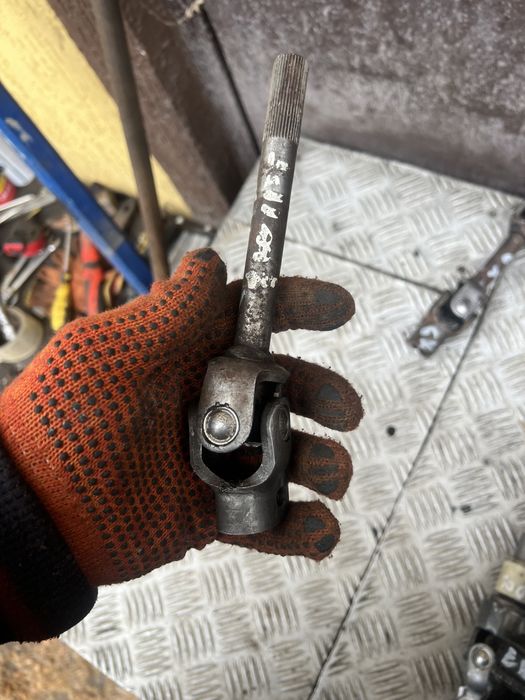 Рулевой карданчик сузуки свифт suzuki swift