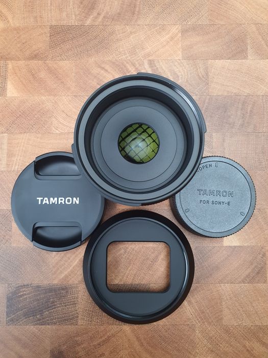 Об'єктив Tamron 35mm f/2.8 Di III OSD M1:2 для камер Sony E full frame