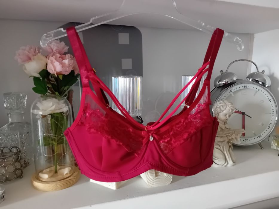 Piękny biustonosz damski 80D