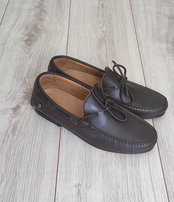 Mocassim em Pele Genuína – Novos | Sacoor Brothers