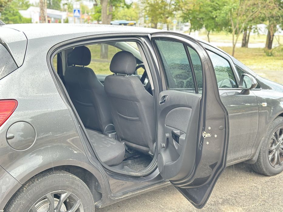 Продам Opel Corsa 2012 , Автомат