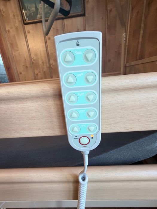 Łóżko rehabilitacyjne elektryczne