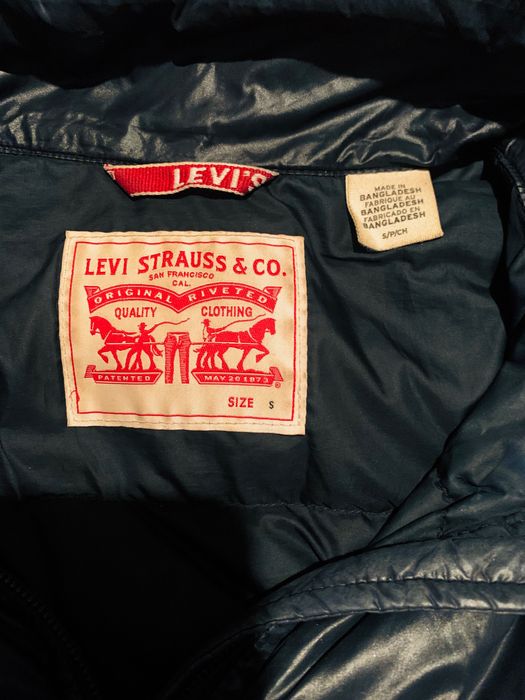 Levi’s Feather Jacket64551327628545123