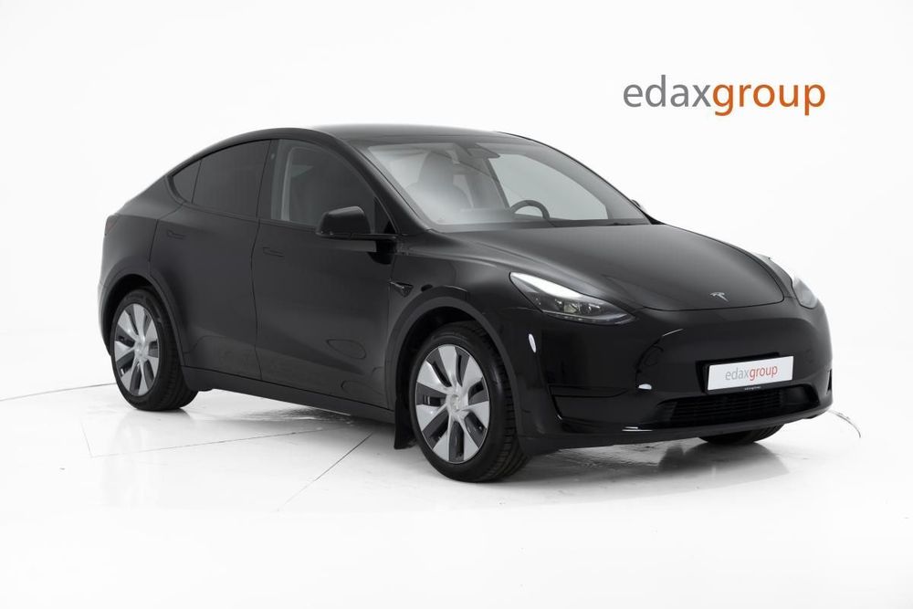 Tesla Model Y Long Range RWD