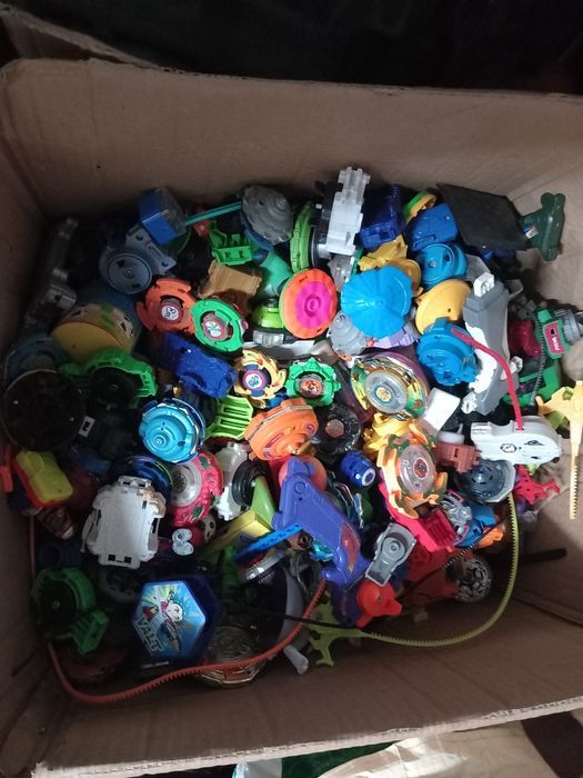 Grande lote de brinquedos 3.000